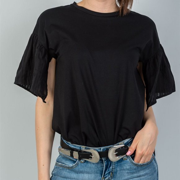 🎀Ladies fashion black split short sleeve top🎀 - Picture 2 of 5